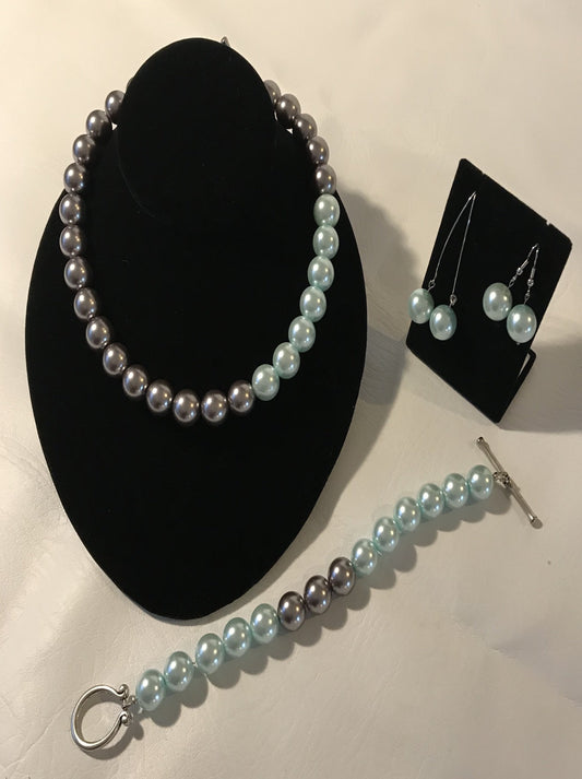 Presidential Pearls in Grey and Teal