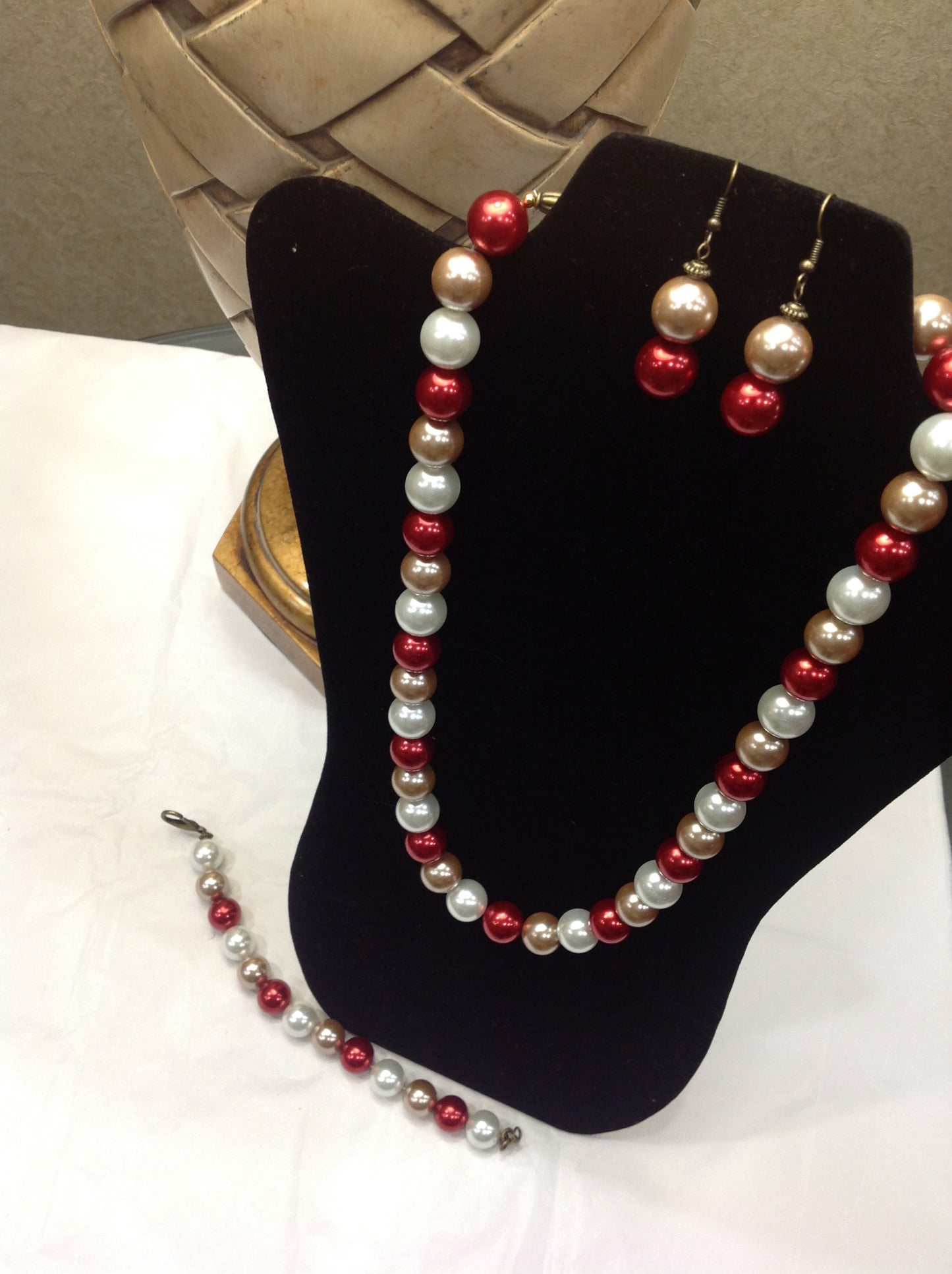 Presidential Pearls in Red, Tan, & White